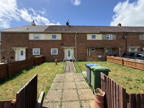 3 bed property, in Oaklands, £265,000