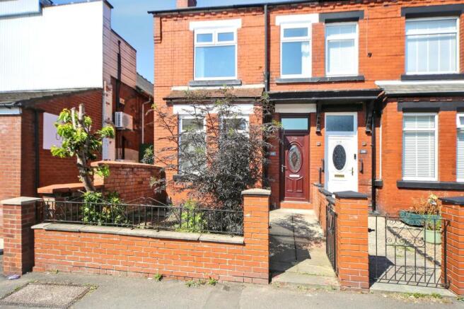 3 bed property, in Gidlow Lane, £160,000