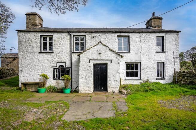 3 bed property, in Lunds Farm, £550,000