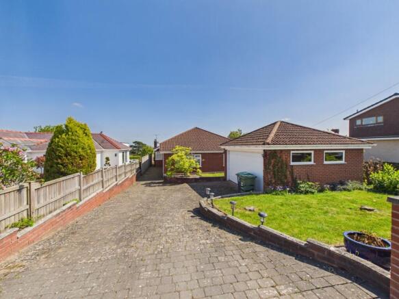 3 bed property, in Larkspur, £500,000
