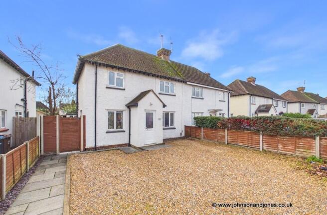 3 bed property, in Pyrcroft Road, £465,000
