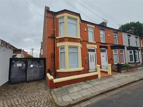 3 bed property, in Trentham Avenue, £280,000