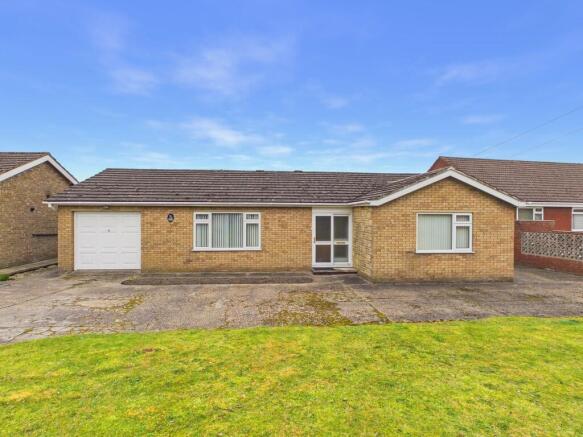 3 bed property, in Louth Road, £290,000