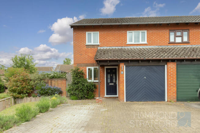 3 bed property, in Nelson Close, £290,000