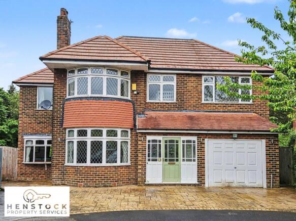 5 bed property, in Meadow Road "Woodside", £695,000