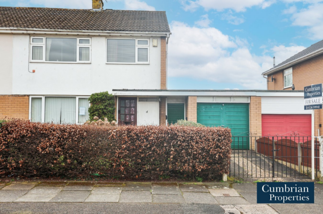 3 bed property, in Whinlatter Way, £185,000