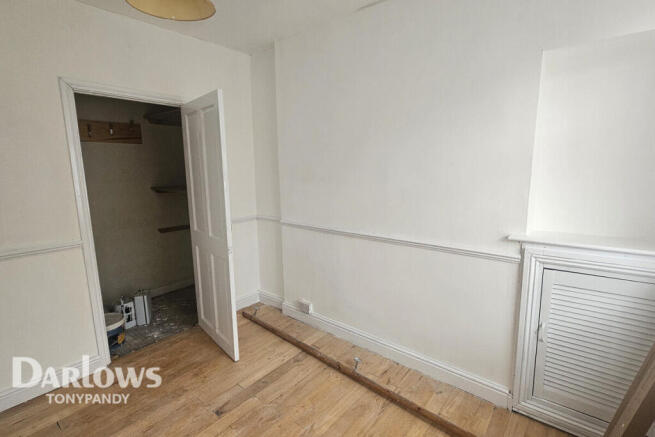 2 bed property, in Edmondes Street, £95,000