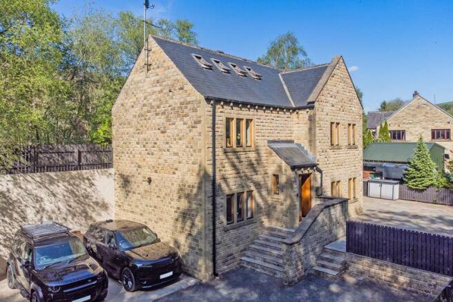 5 bed property, in 63 Bar Lane, £745,000