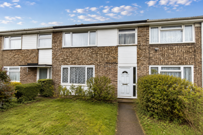 3 bed property, in 101 Cherington Yate, £84,000