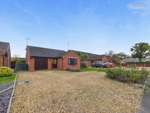3 bed property, in Sutton Gate, £265,000