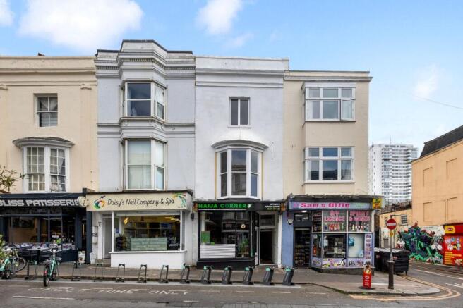 2 bed property, in Preston Street, £475,000
