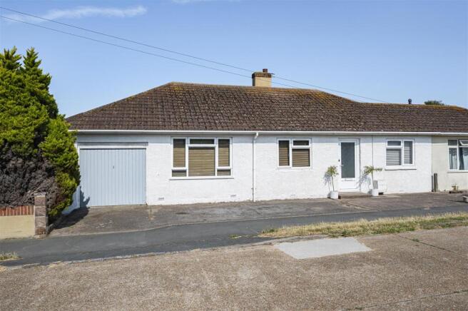 3 bed property, in Edith Avenue, £399,950