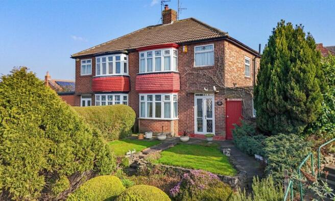 3 bed property, in Billingham Road, £140,000