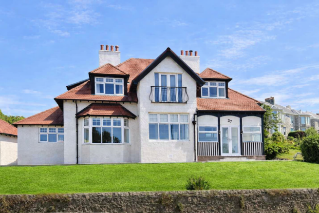 4 bed property, in Snowdon Terrace, £549,995