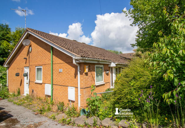2 bed property, in Mickleborough Avenue Nottingham, £150,000
