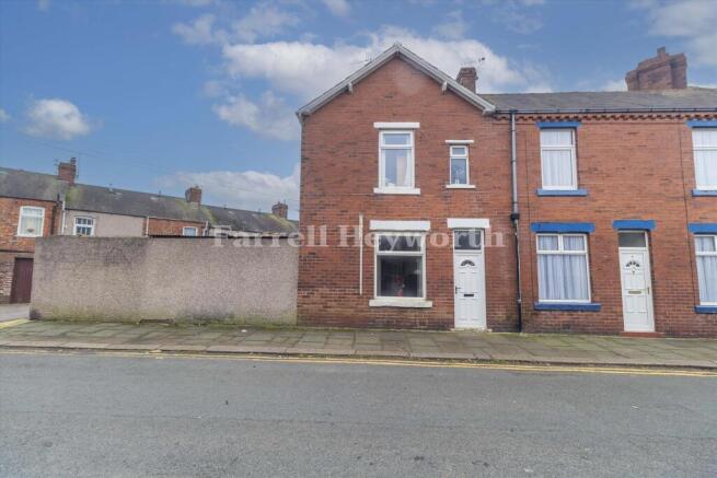 2 bed property, in 6 Ancaster Street, £60,000