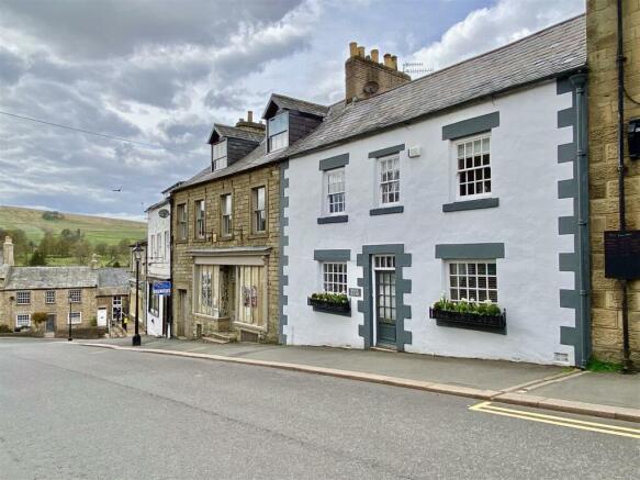3 bed property, in Front Street, £335,000