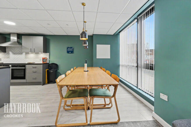1 bed property, in Allen Street, £60,000