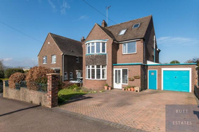 4 bed property, in Exeter EX2, £700,000