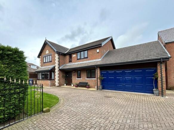 5 bed property, in Reid Terrace, £399,950