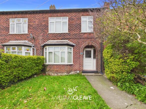 3 bed property, in Padeswood Road North, £200,000