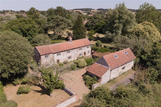 5 bed property, in Chapel Street, £1,495,000