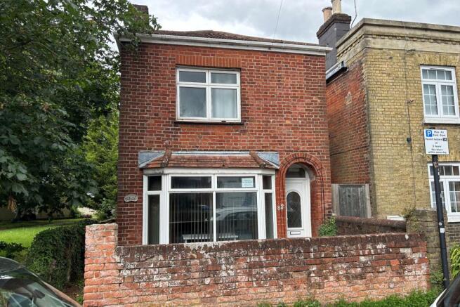5 bed property, in Church Street, £200,000