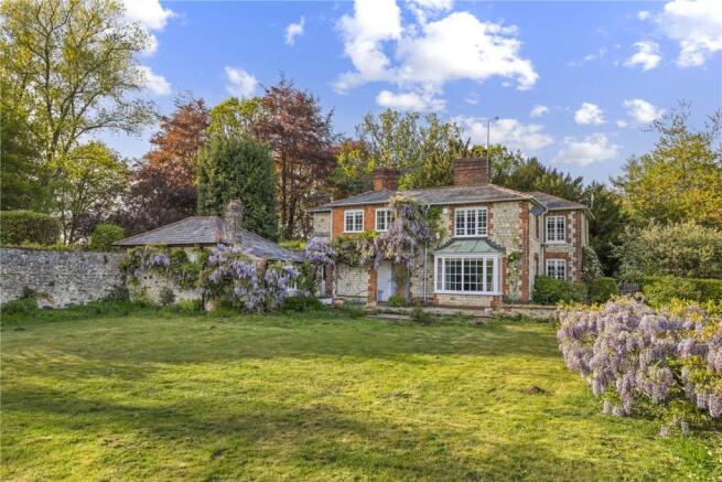 4 bed property, in Elstead Road, £1,300,000