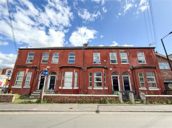 11 bed property, in Egerton Crescent, £800,000