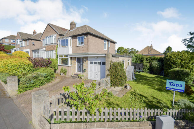 3 bed property, in Ashurst Close, £340,000
