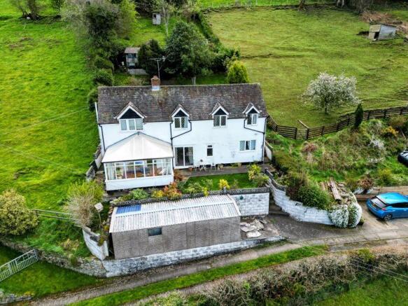 3 bed property, in Perkins Beach, £290,000