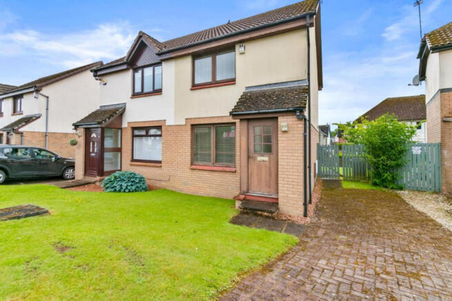 2 bed property, in St. Marys Crescent, £145,000