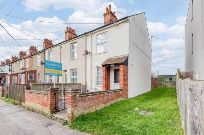 2 bed property, in Kirkley Run, £160,000
