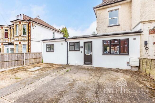 2 bed property, in Walpole Road, £199,950