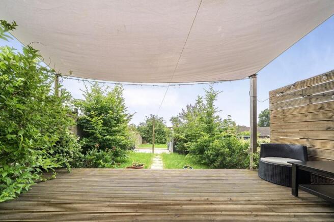 2 bed property, in Weale Road, £450,000