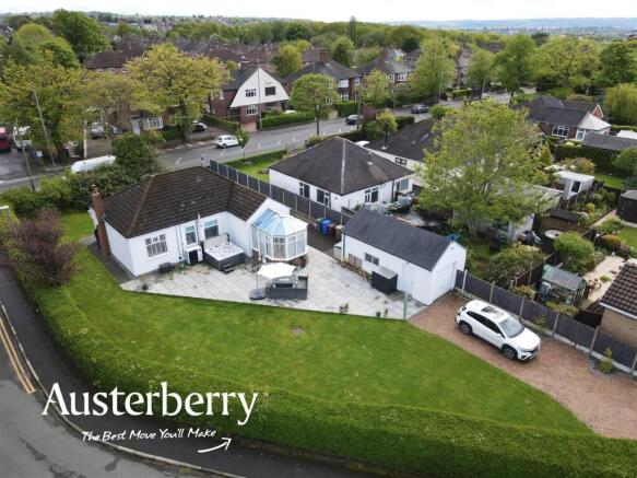 3 bed property, in Weston Coyney Road, £325,000