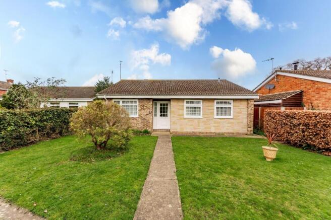 3 bed property, in Rubens Walk, £270,000