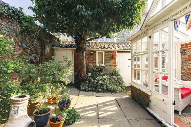 3 bed property, in Chain Free in Blakeney, £550,000