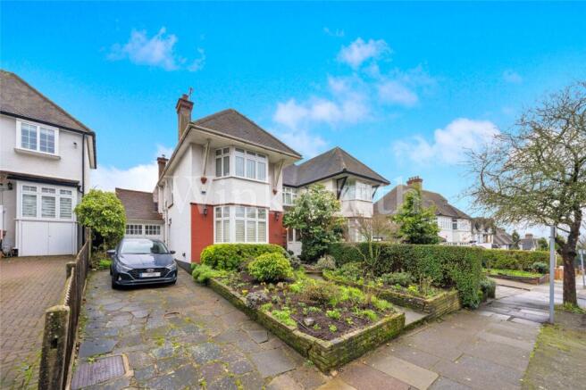 4 bed property, in Wessex Gardens, £1,425,000