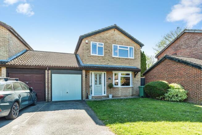 3 bed property, in Constable Close, £460,000