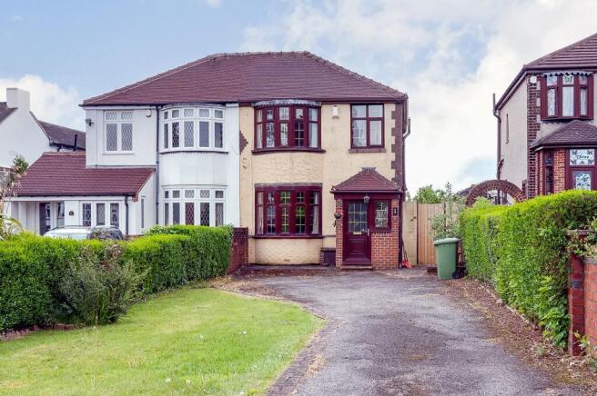 3 bed property, in Drury Lane, £275,000