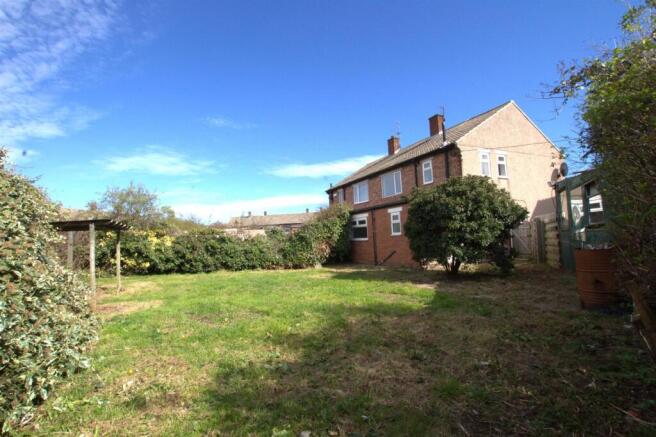 3 bed property, in Grisedale Crescent, £90,000