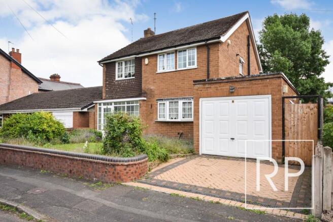 3 bed property, in Elm Avenue, £295,000