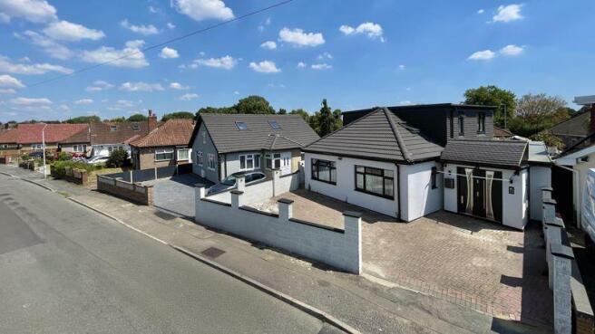 7 bed property, in Green Lane, £1,100,000