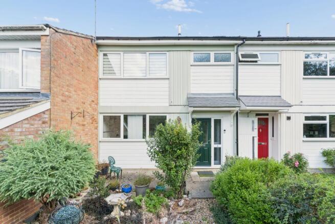 3 bed property, in Scarborough Avenue, £325,000
