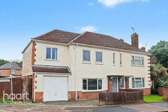 4 bed property, in Fane Road, £270,000