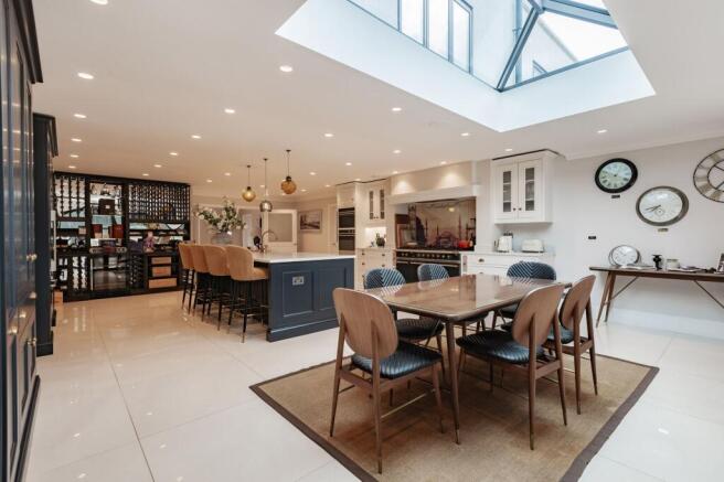 4 bed property, in Blackmore Road, £1,800,000