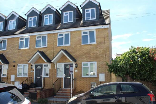 3 bed property, in Acorn Street, £210,000