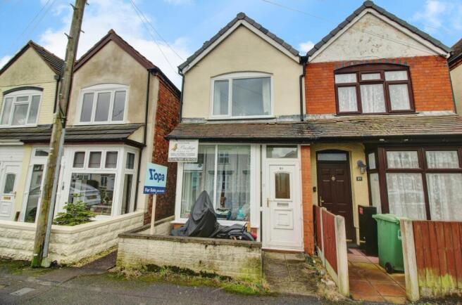 2 bed property, in Heath Gap Road, £175,000