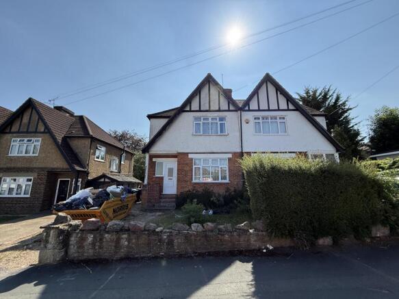 3 bed property, in 4 Kingsway Avenue, £330,000